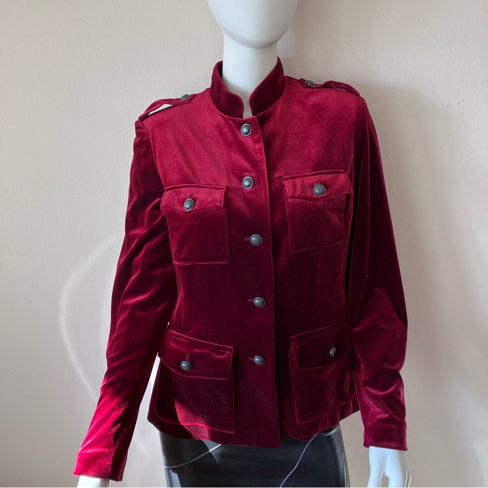 EUC & VTG Angel Nina burgundy velvet blazer w/mandarin collar.